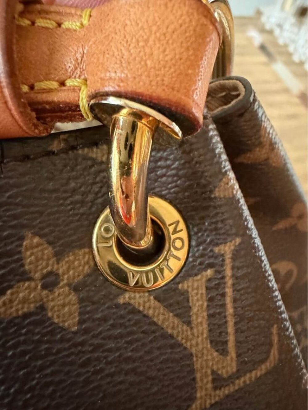 Authentic Louis Vuitton Graceful PM in Monogram Canvas With COA - Picture 7 of 8